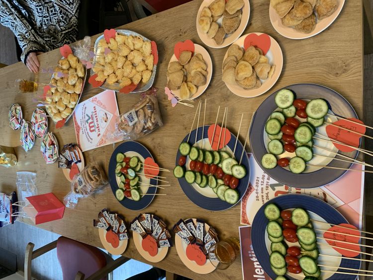 Bewoners van de Dijckhoeve verrast door studenten