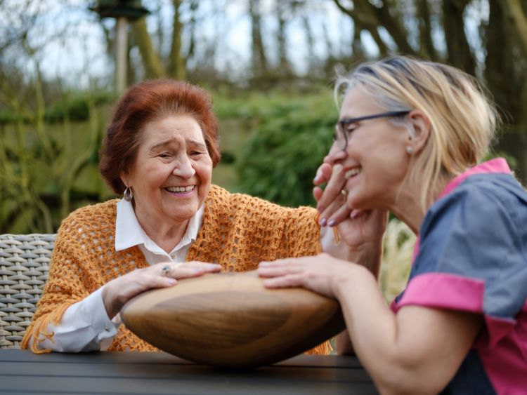 De Dijckhoeve start crowdfunding voor interactief zorginstrument CRDL
