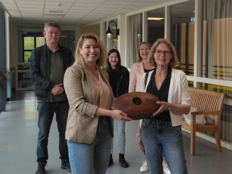 Wijk Stolp neemt CRDL in ontvangst
