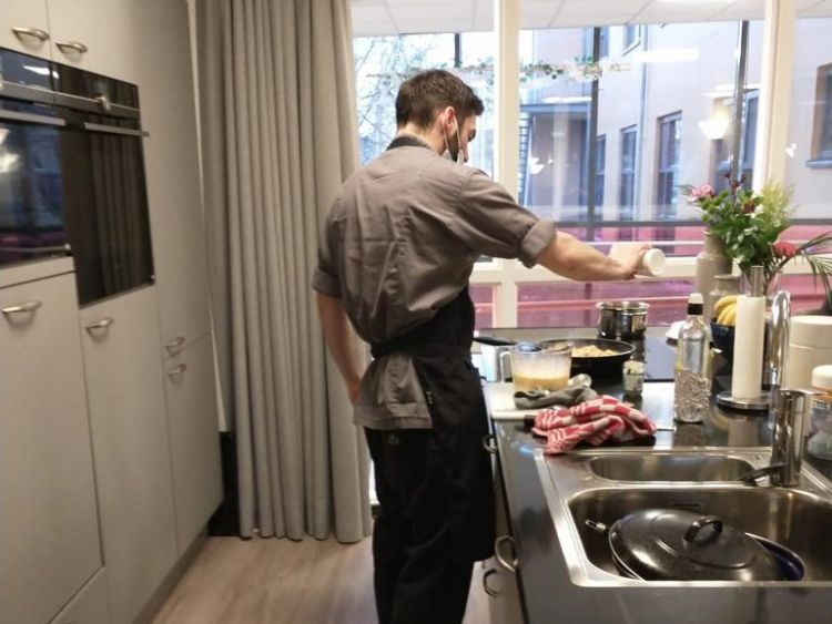 Koks koken op Zuyder Waert