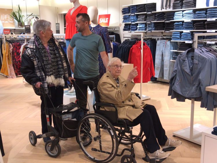 De dames wilden graag shoppen