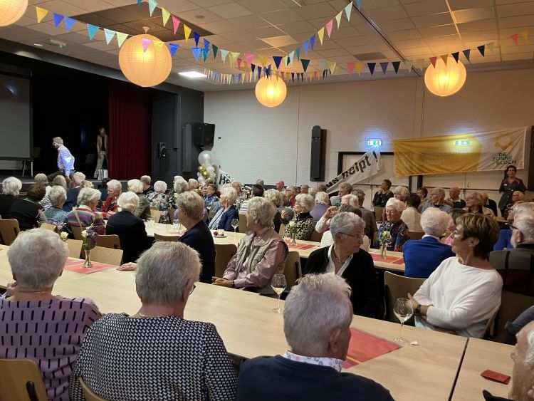 De bewoners van de Molenhoeve gaan uit