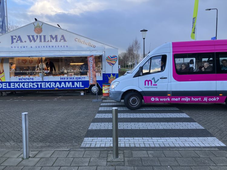 Gouden Dagen trakteert op oliebollen